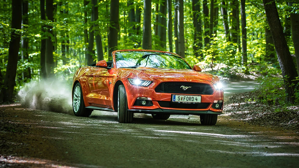 Ford Mustang V8 Convertible: Unter der Haube sitzt der Glaube