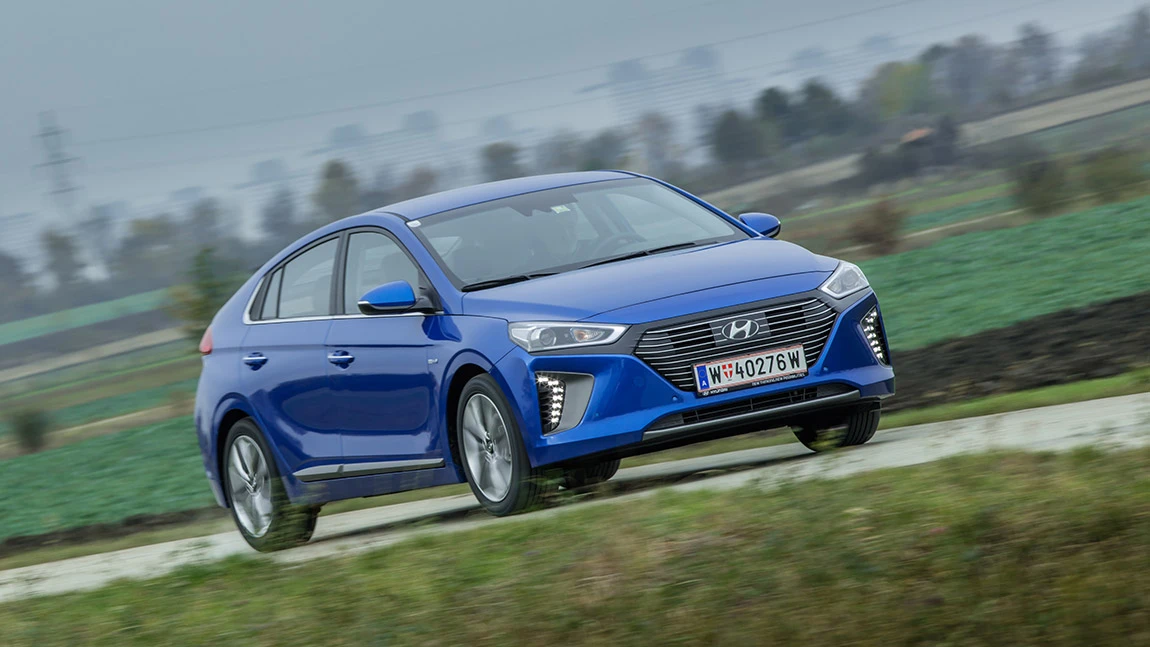 Hyundai Ioniq Hybrid + Elektro: Zukunft auf drei Beinen
