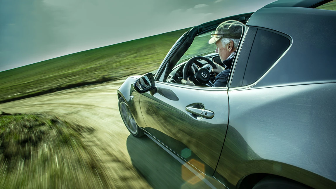 Mazda MX-5 RF Revolution Top: Seinem Roof gerecht