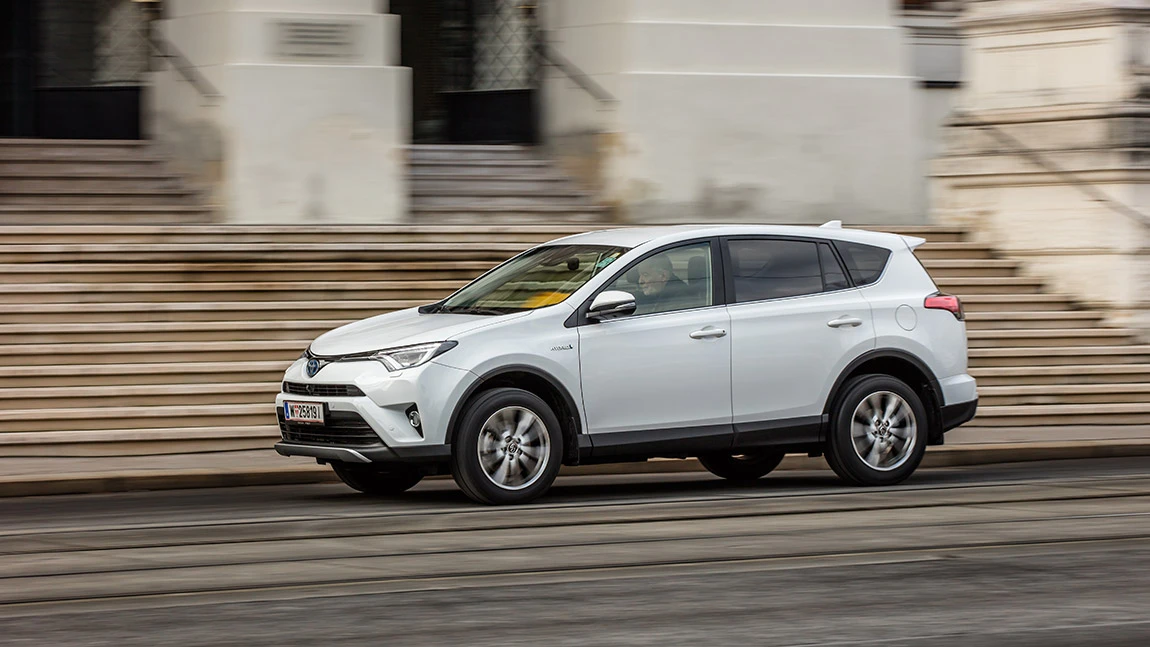 Toyota RAV4 Hybrid: Alltag ist überall