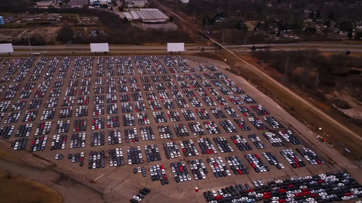 Drohnen-Video: Hier fristen zurückgekaufte Diesel-VW ihr Dasein