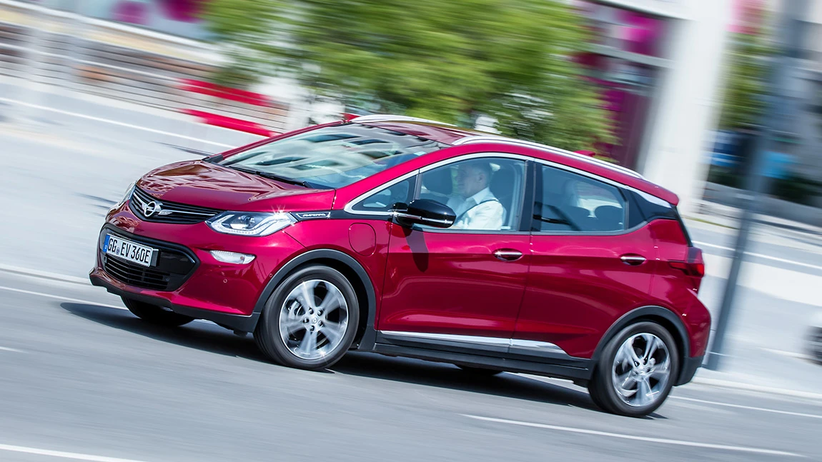 Opel Ampera-e im Test: Über den Berg und auf die Autobahn