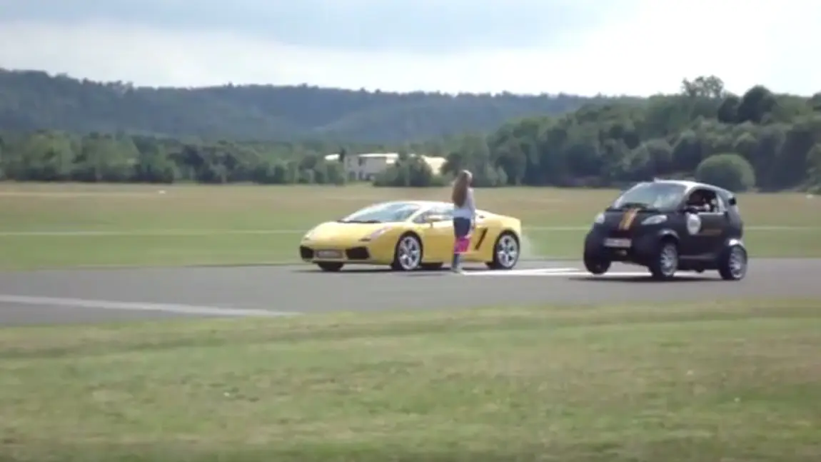 Dieser smart bringt Porsche- und Ferrari-Fahrer zum heulen