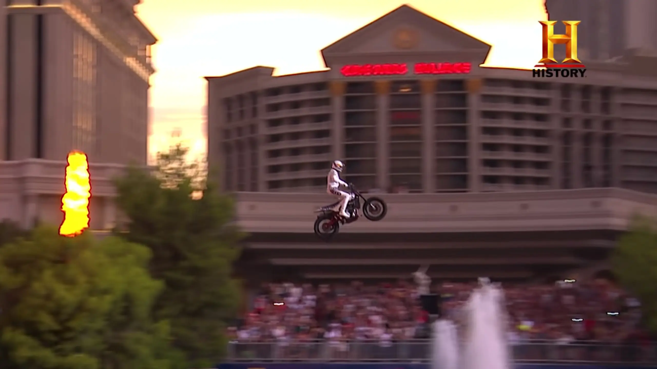 Travis Pastrana schafft, woran Evel Knievel scheiterte