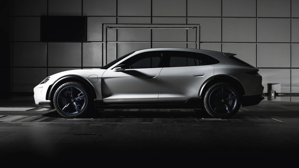 Auch Porsches Mission E Cross Turismo geht in Serie