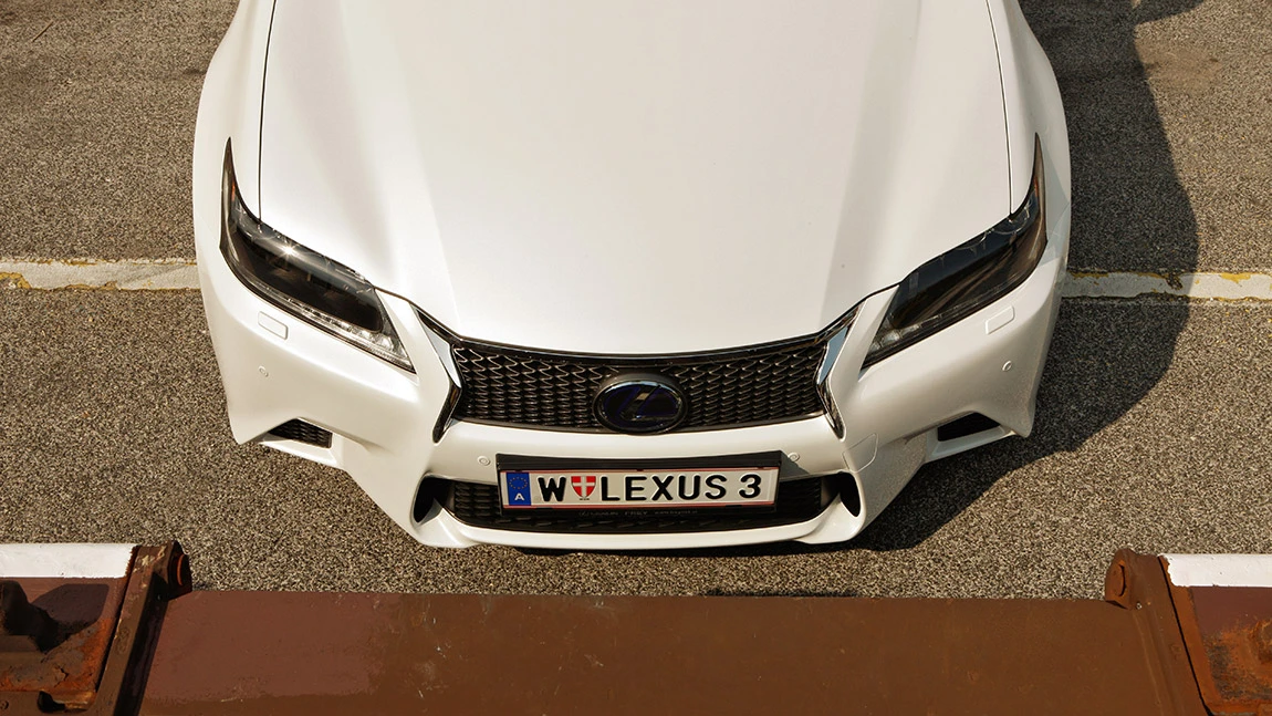 Lexus GS 450h: Will still, haut laut