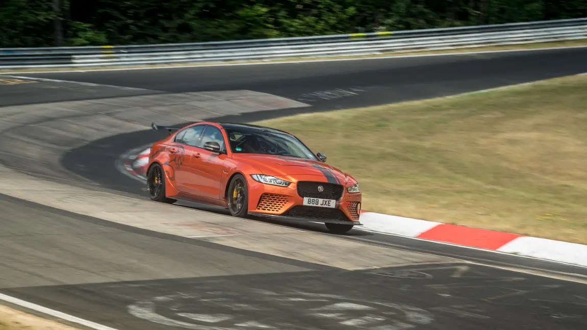 Jaguar XE SV Project 8 ist der schnellste Serien-Viertürer auf der Nordschleife (schon wieder)