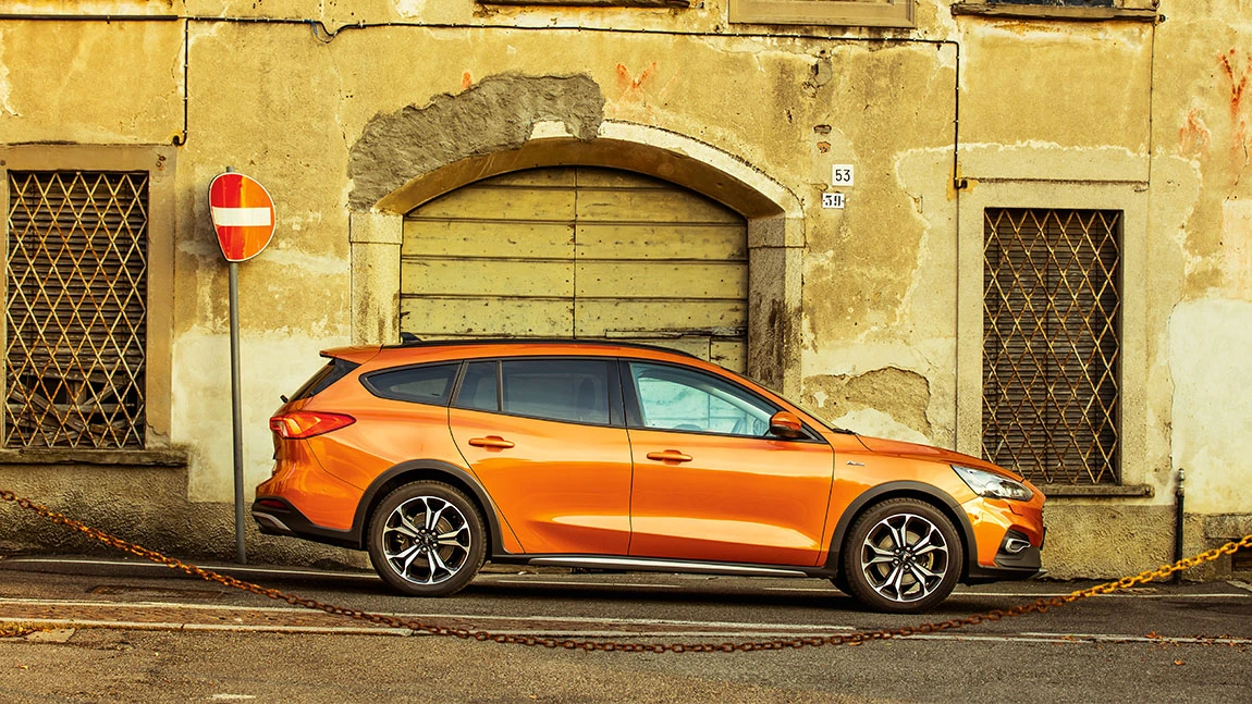 Halbjahrestest Ford Focus Active 1,5 EcoBoost: Uhrwerk Orange