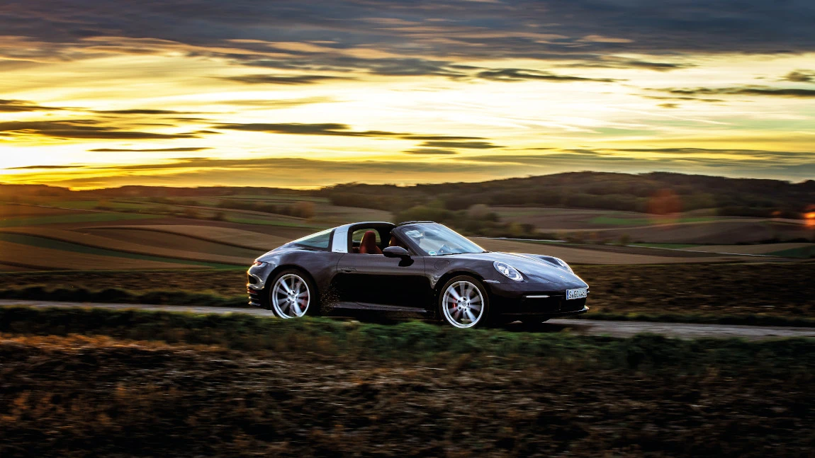Porsche 911 Targa 4S: Dachvorsprung