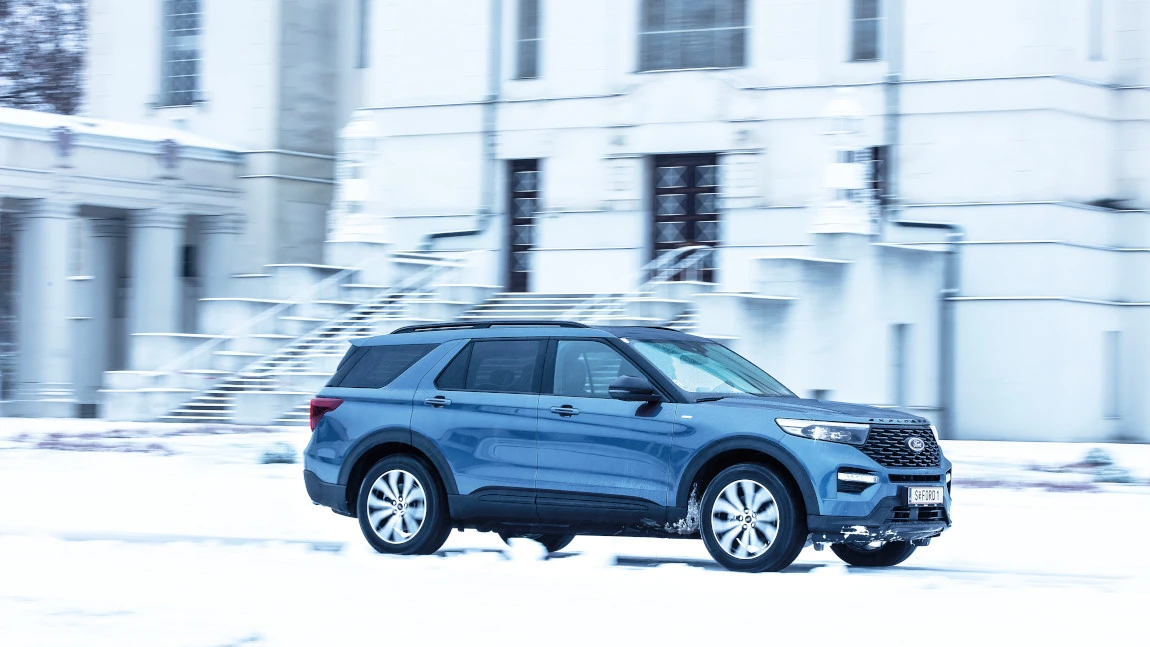 Ford Explorer: Living next door to Elvis