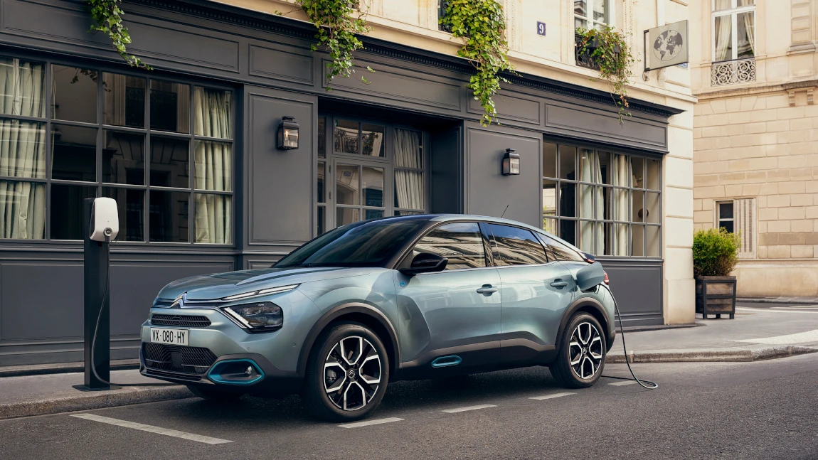 Citroën C4/ë-C4: Vive la Demonstration!