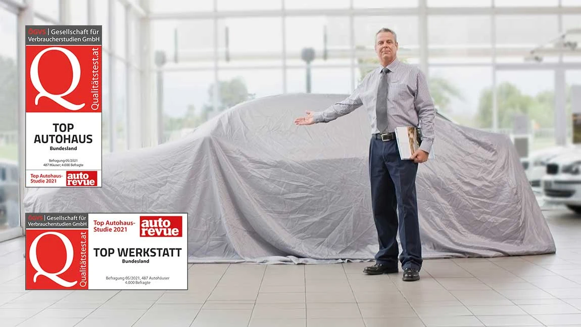 Auto unter einer Plane