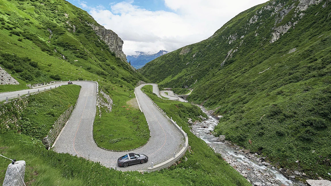 Im Targa auf Alpenfahrt