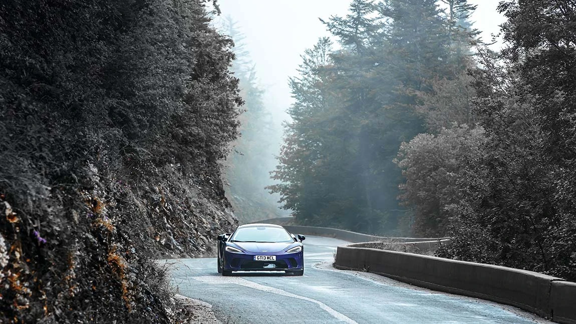 Roadtrip im McLaren GT: Kurvendengeln in den Alpen