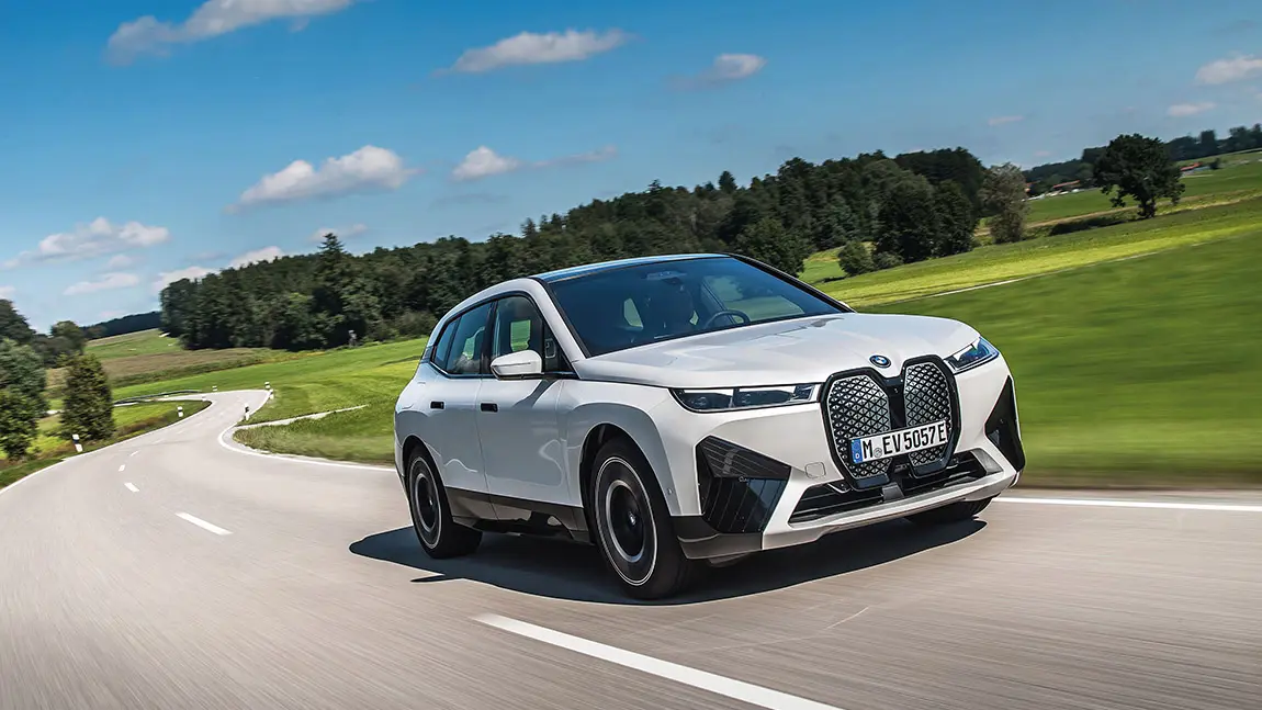 BMW iX und i4: Wer bist du?