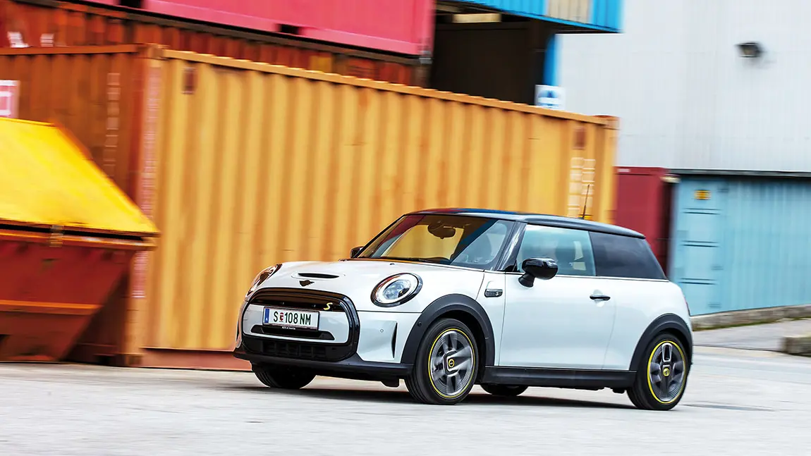 Mini Cooper SE: Spaß aus allen Richtungen