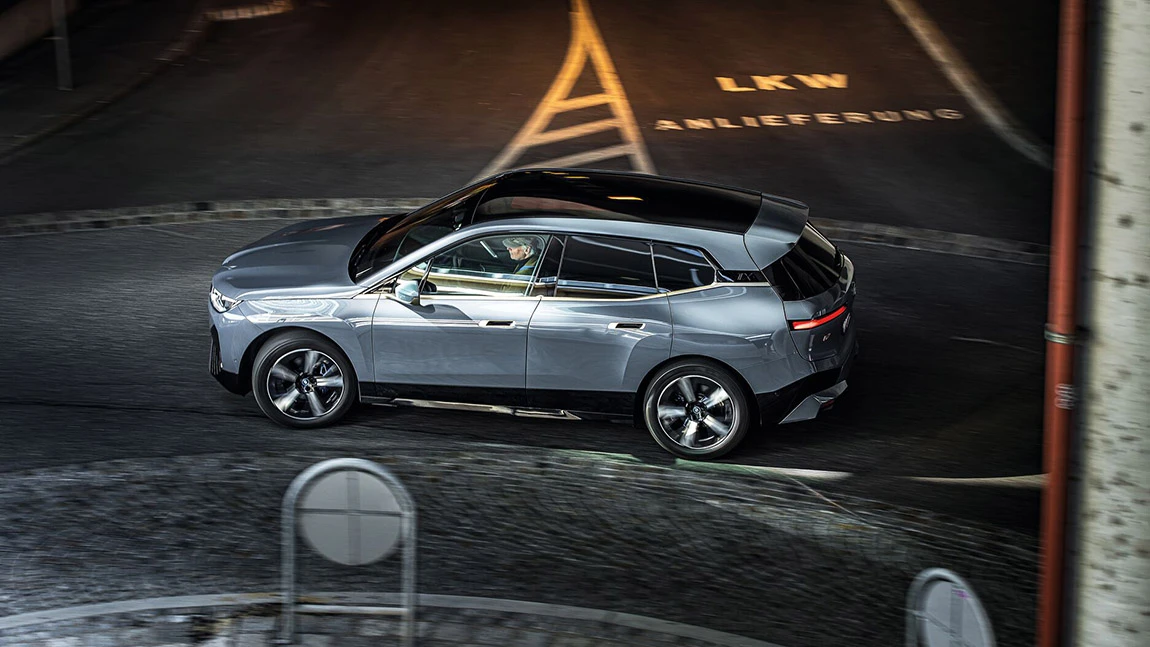 BMW iX xDrive40: Das ist das Ding aus Dingolfing