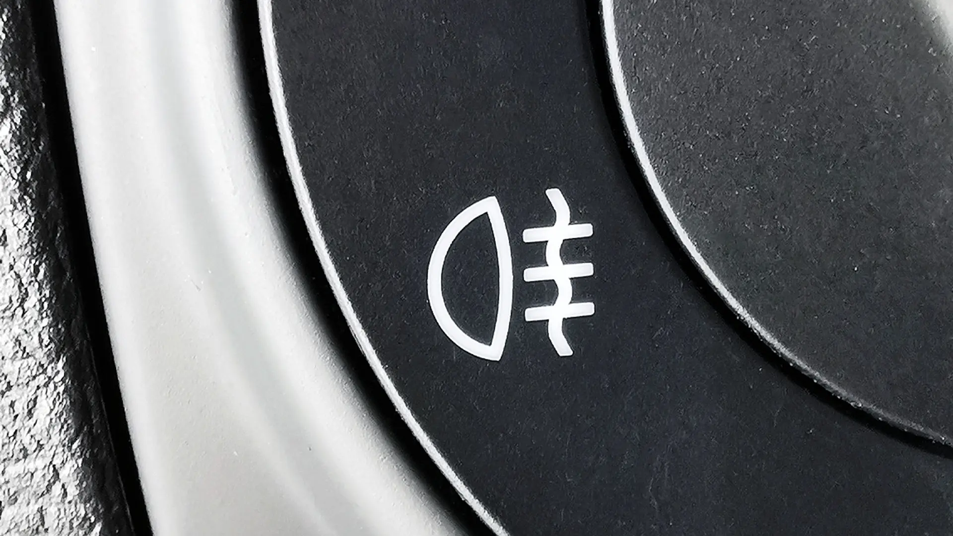 Woran Erkennen Sie Ob Die Nebelschlussleuchte Eingeschaltet Ist Nebelschlussleuchte richtig einsetzen