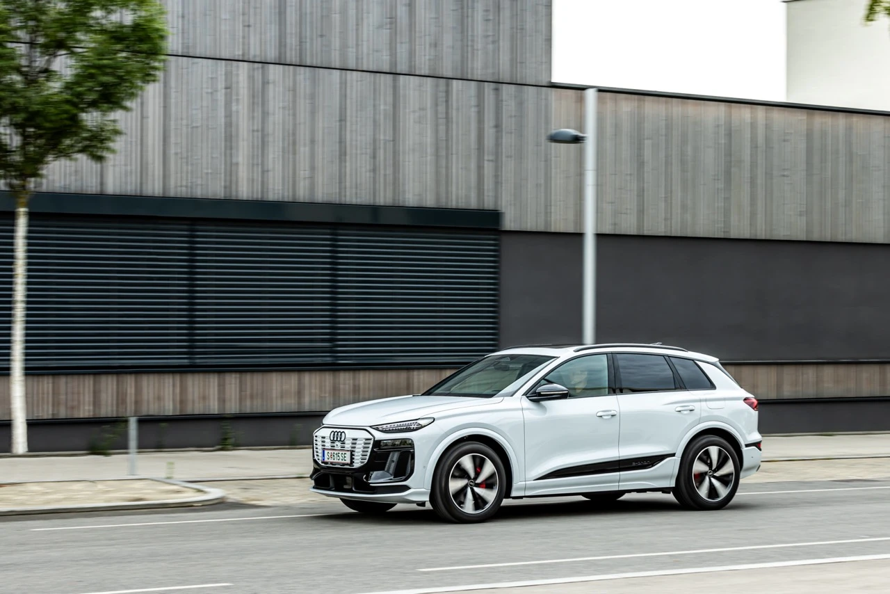 Audi Q6 e-tron: Ein Knopf, ein Glück