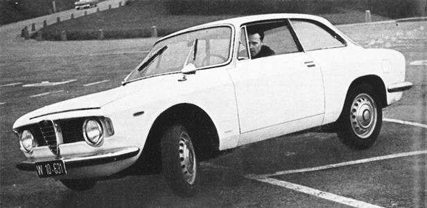 Alfa Romeo Giulia Sprint GT