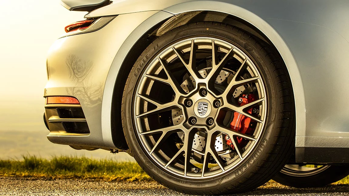 8 Tipps zum richtigen Umgang mit Autoreifen