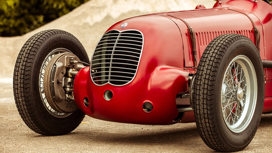 Der Sturz bei einem Maserati 6CM.