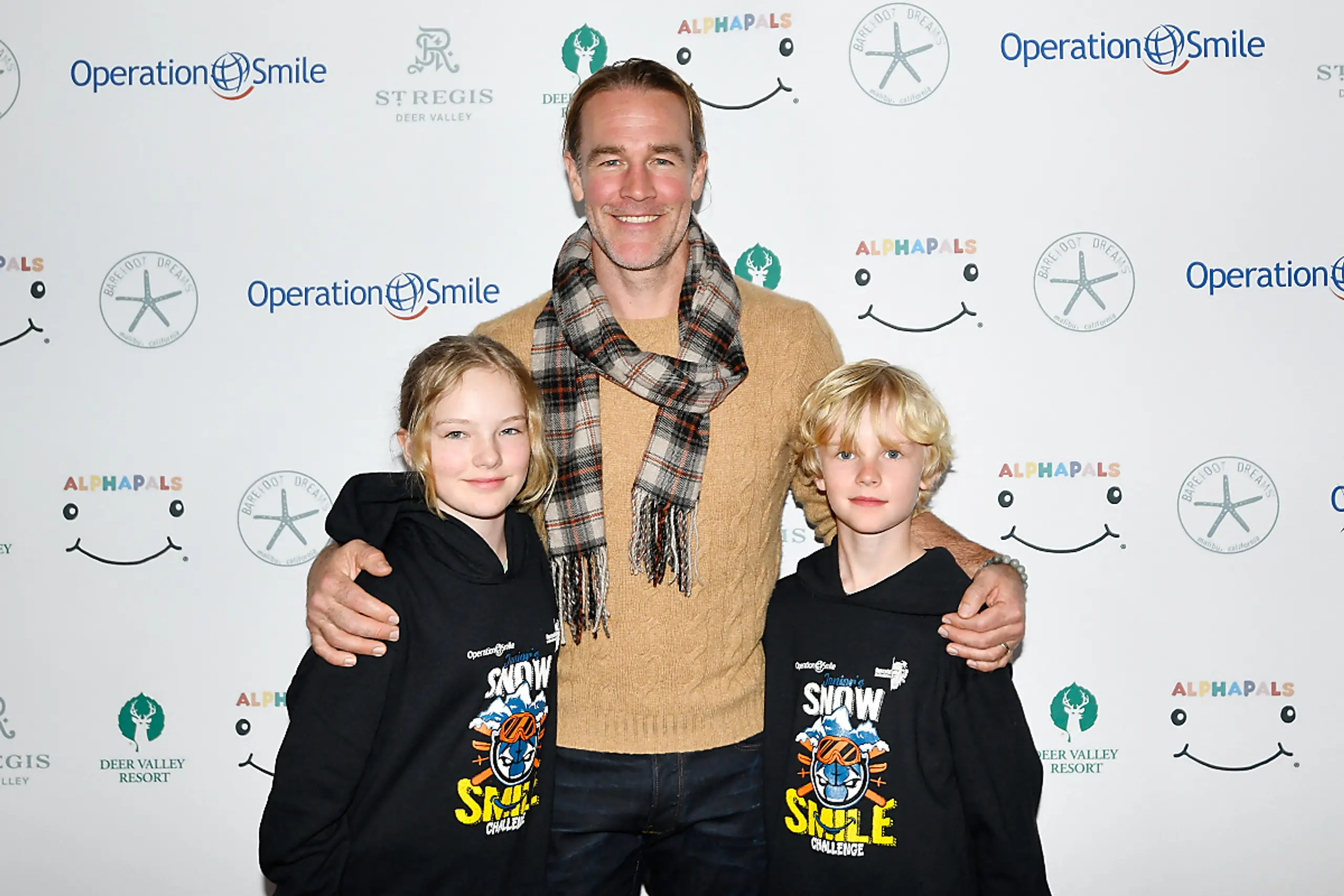 James Van Der Beek mit seinen Kindern