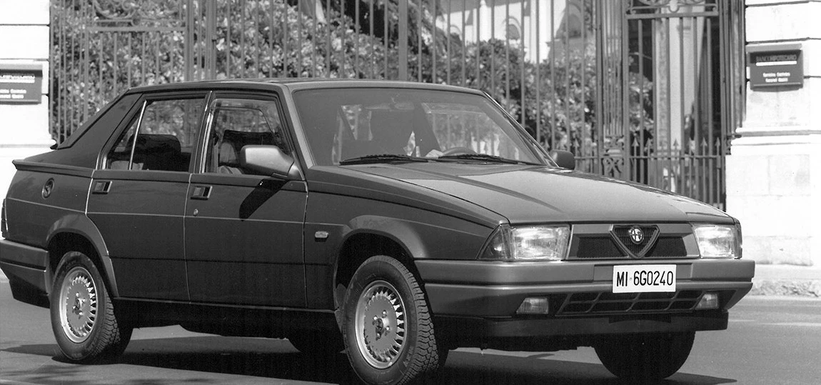 Hebet das Heck – Alfa Romeo 75