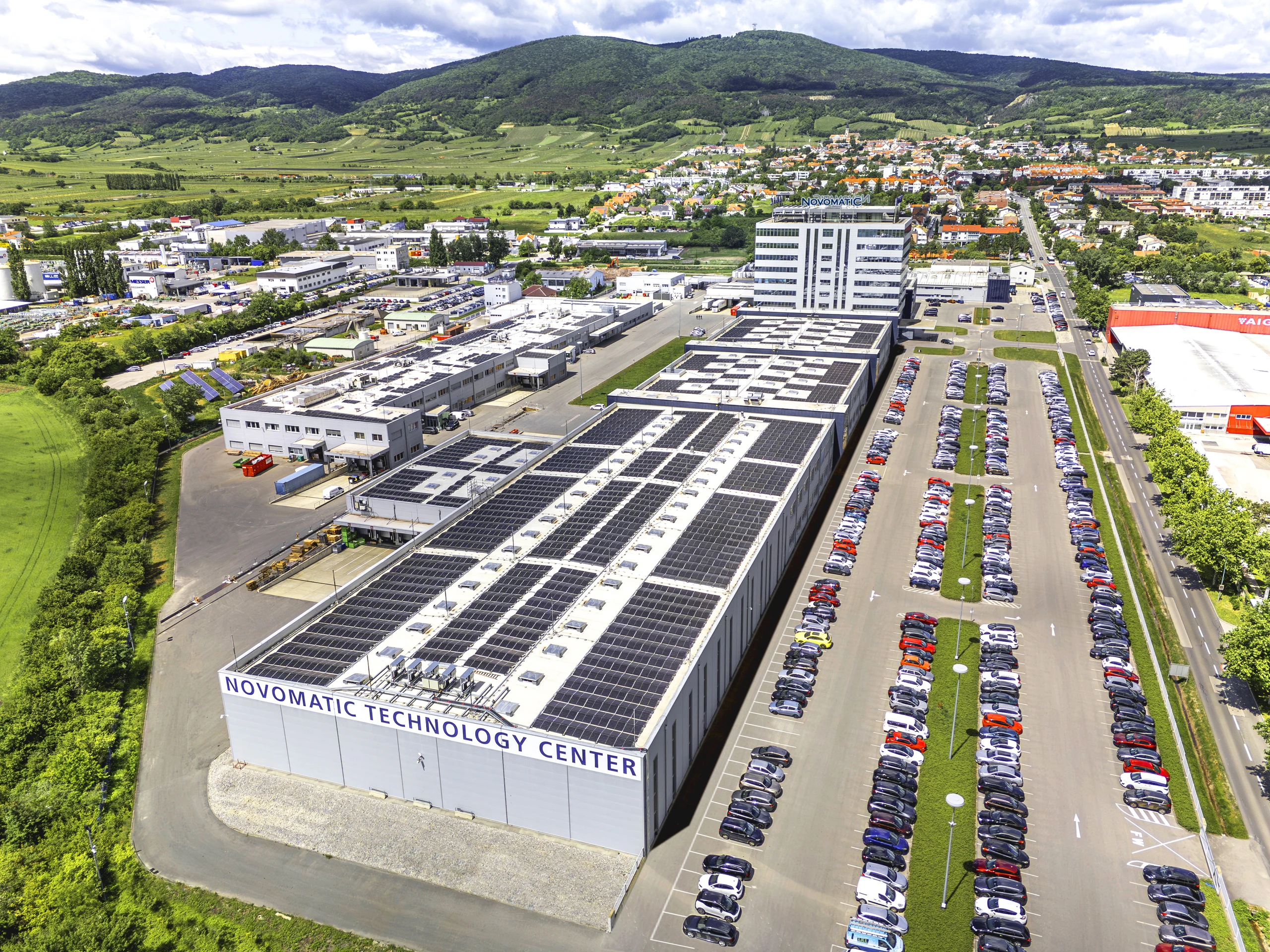 Novomatic hat die konzernweit größte Photovoltaik-Anlage errichtet