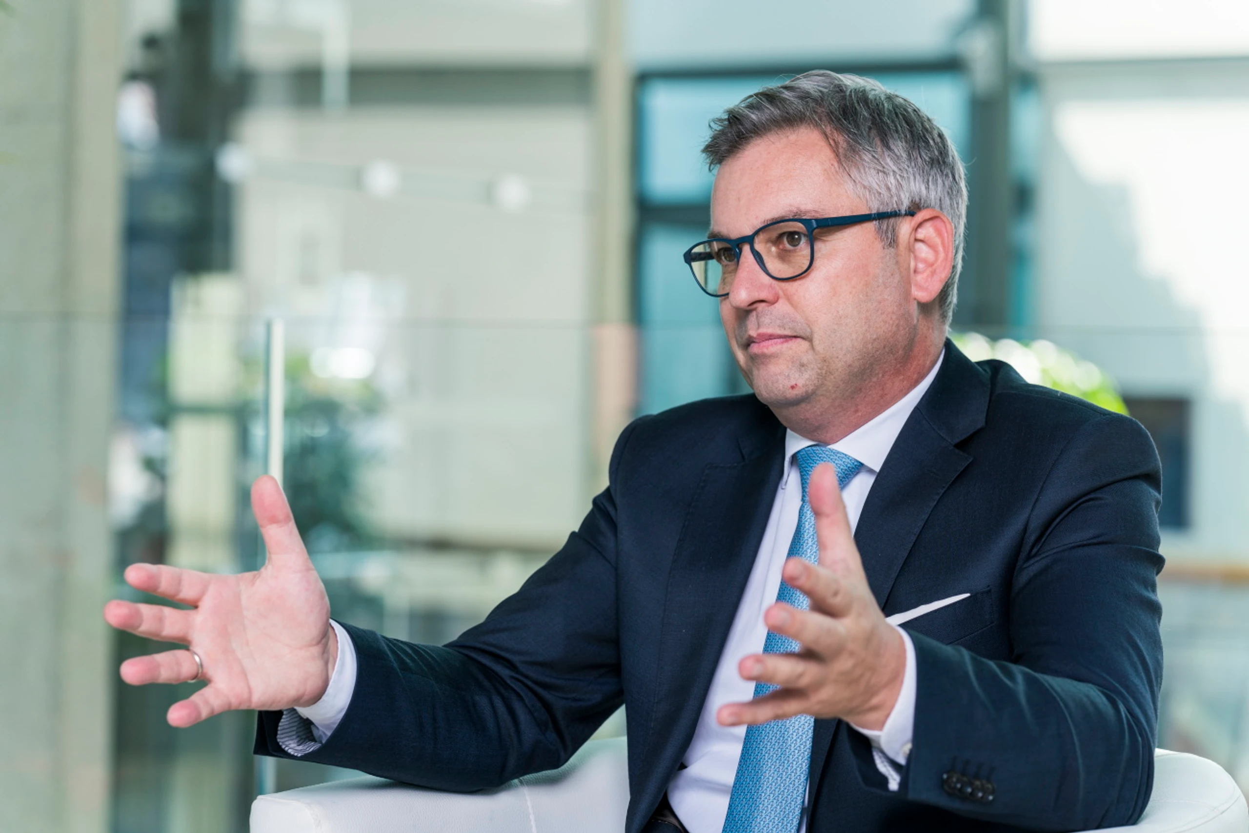 Magnus Brunner im Portrait: Der Kommissar geht um