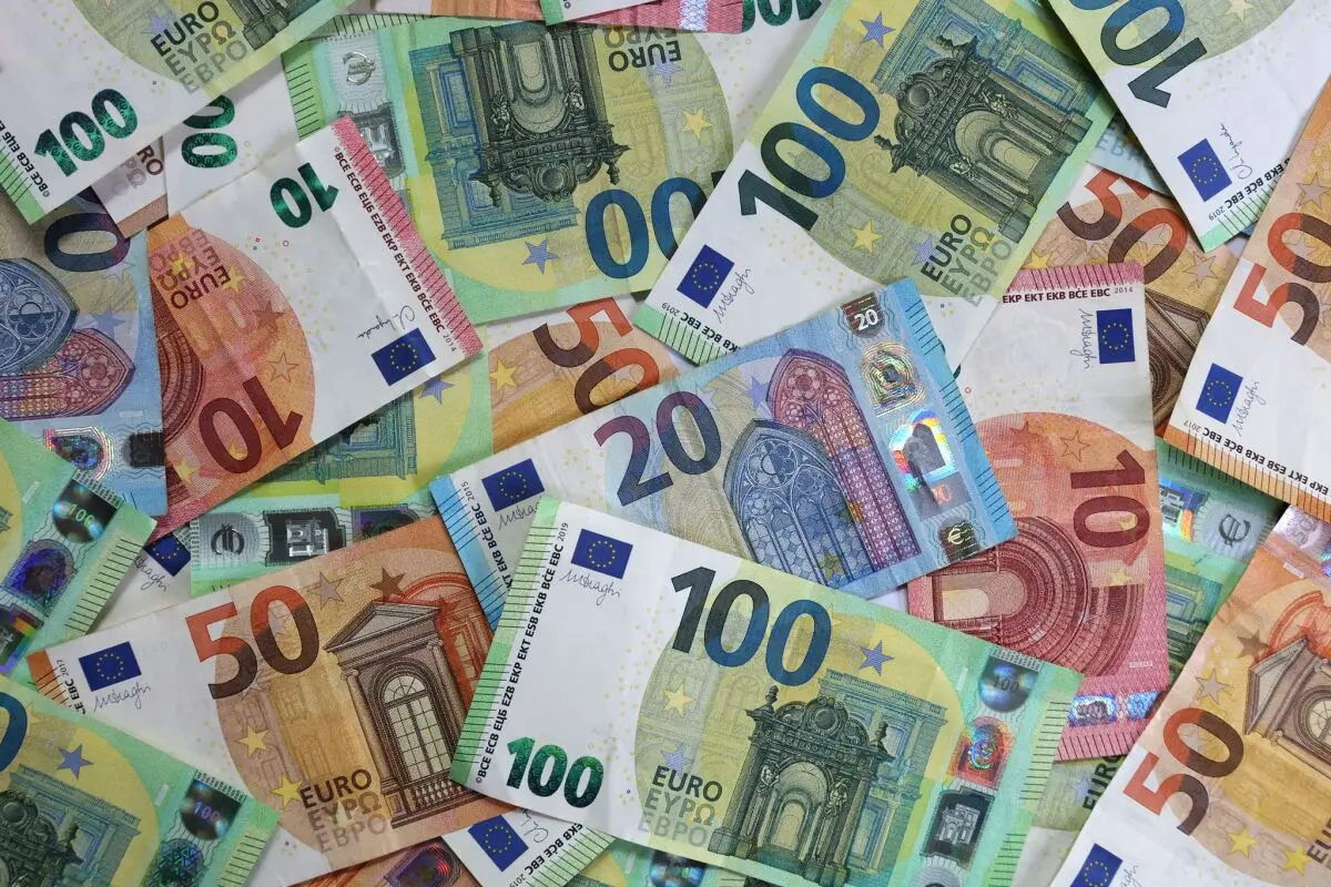 Cash, Cash, Cash - aber Karten gewinnen an Boden