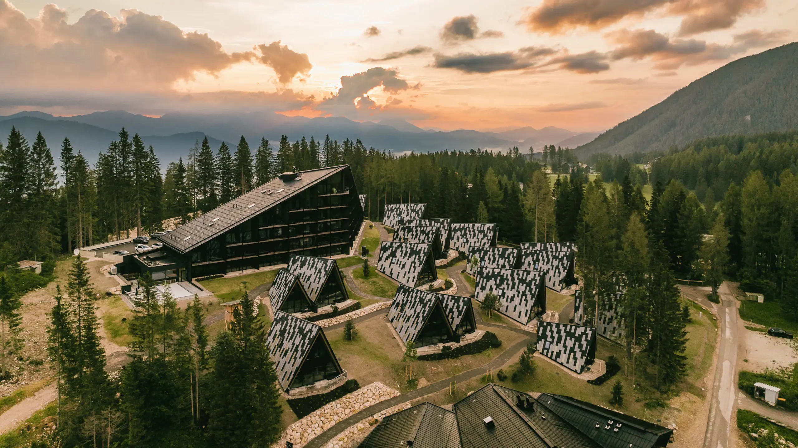 Trifôret Alpin Resort in Hinterstoder: Luxus-Chalet mit Bergblick