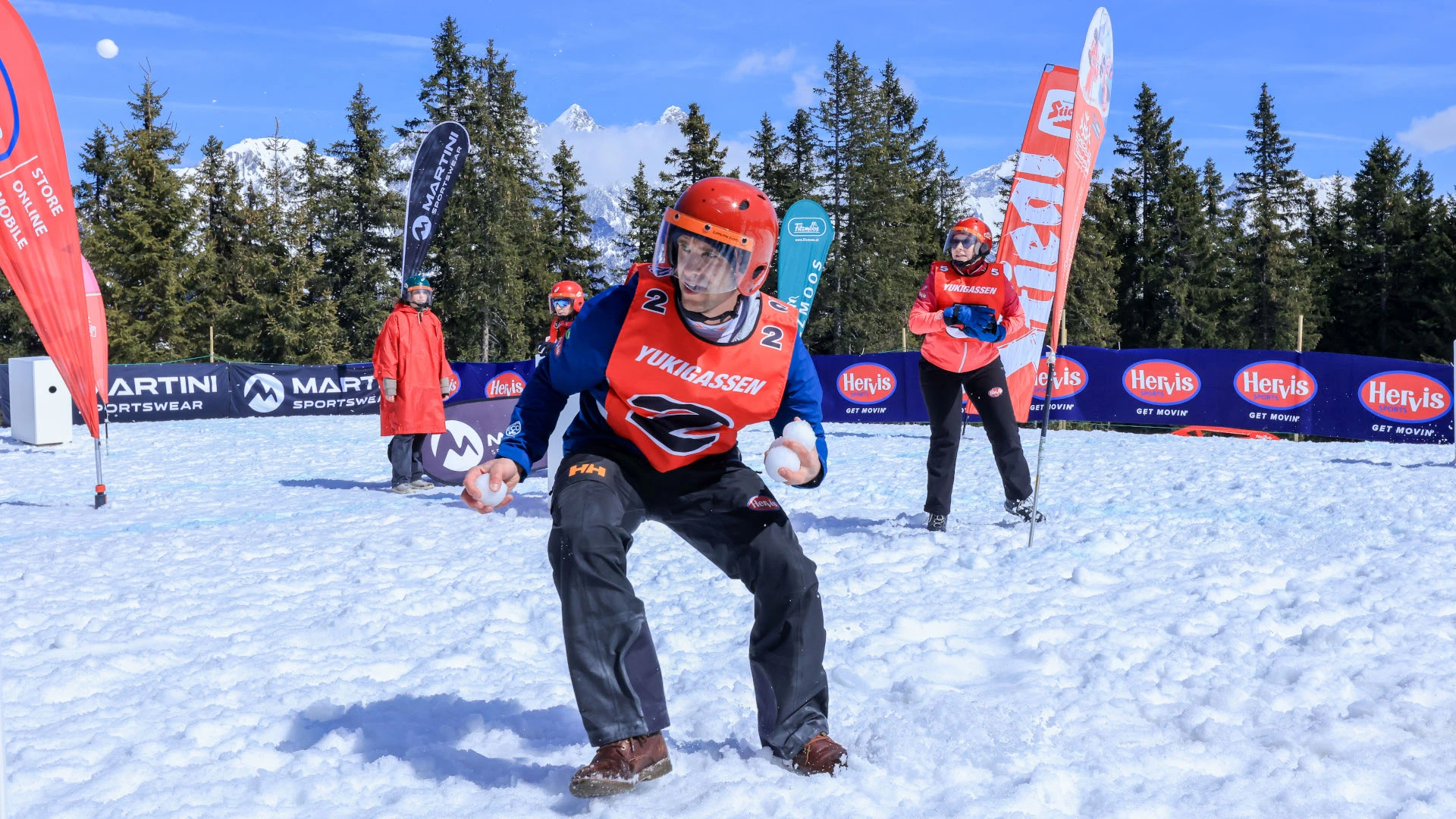 Großer Wurf: Filzmoos veranstaltet Schneeballschlacht-Meisterschaft