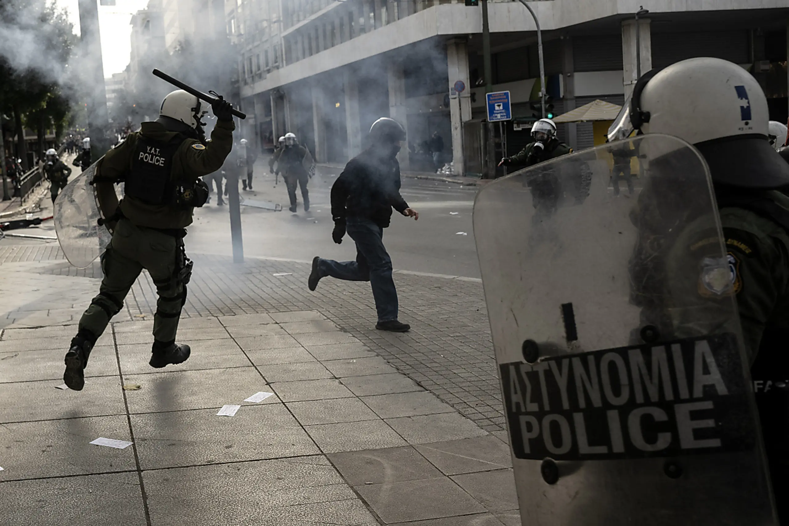 Bei einigen Protesten kam es zu Zusammenstößen mit der Polizei