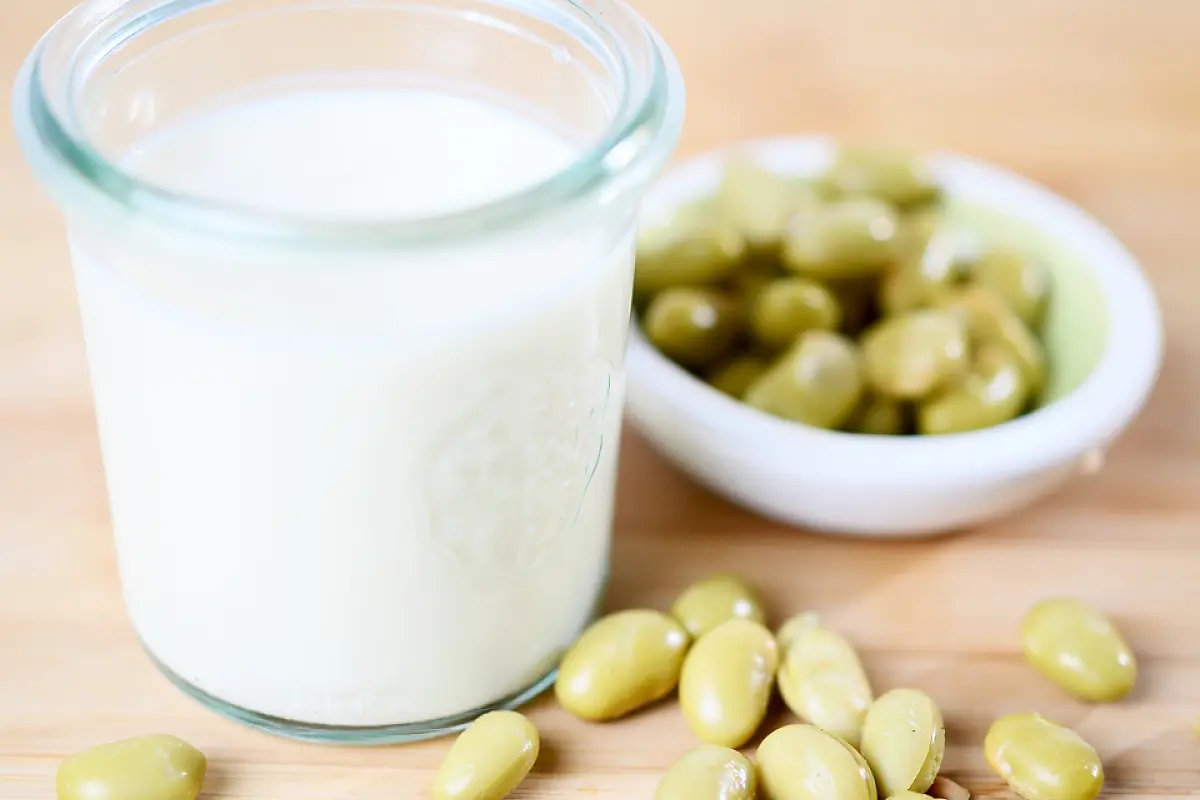 Sojamilch hat gegenüber anderen Kuhmilch-Alternativen die Nase vorn