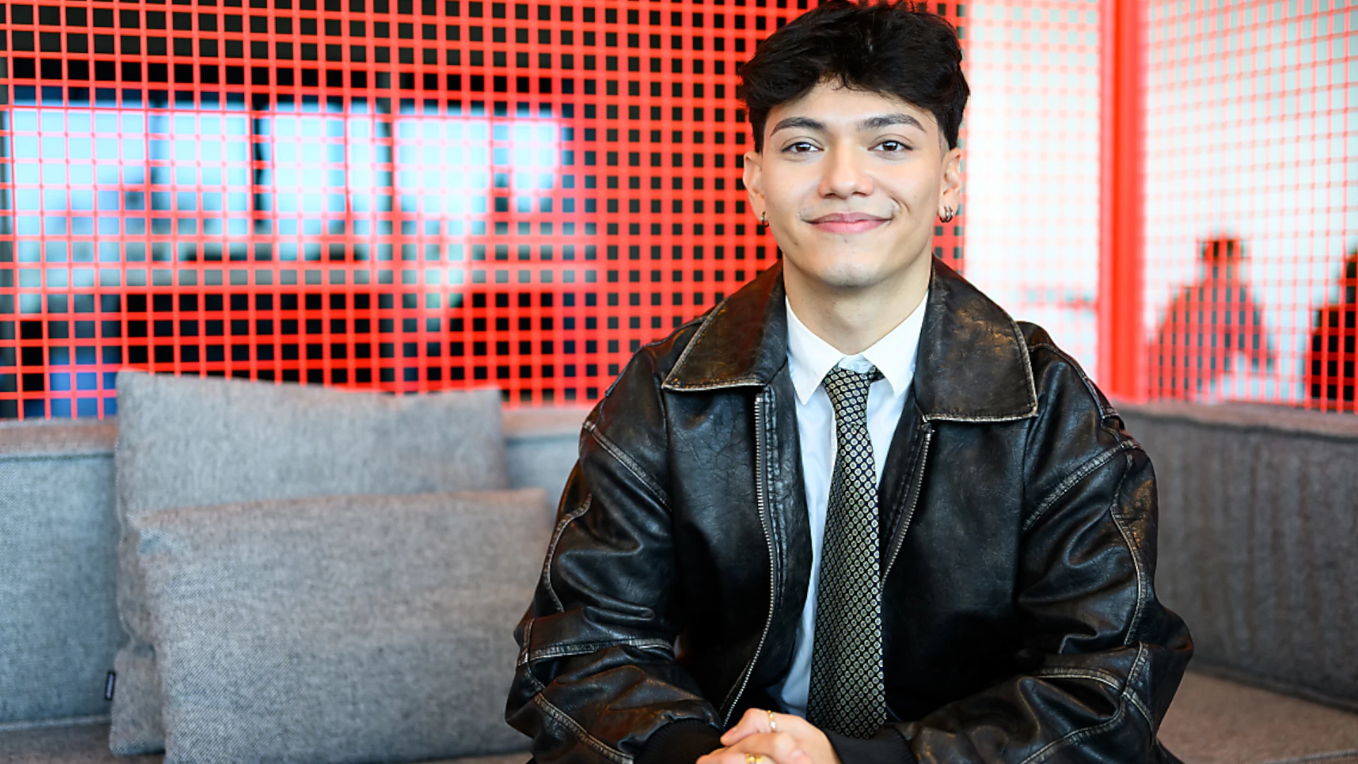 ESC-Kandidat JJ: „Der Song, den ich singen werde ist Popera – eine Mischung aus Pop und Oper“