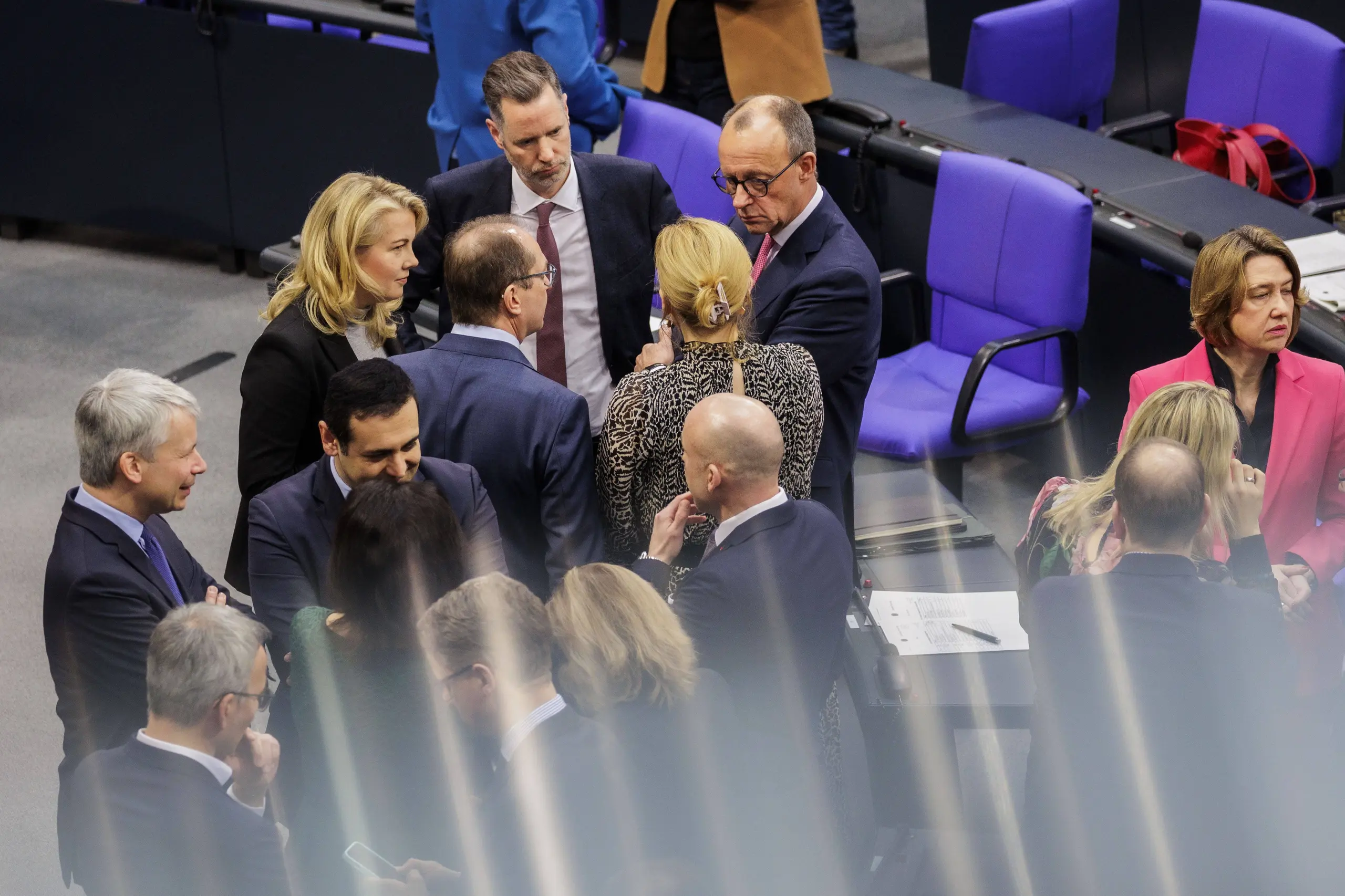 Friedrich Merz mit der CDU/CSU-Fraktion im deutschen Bundestag