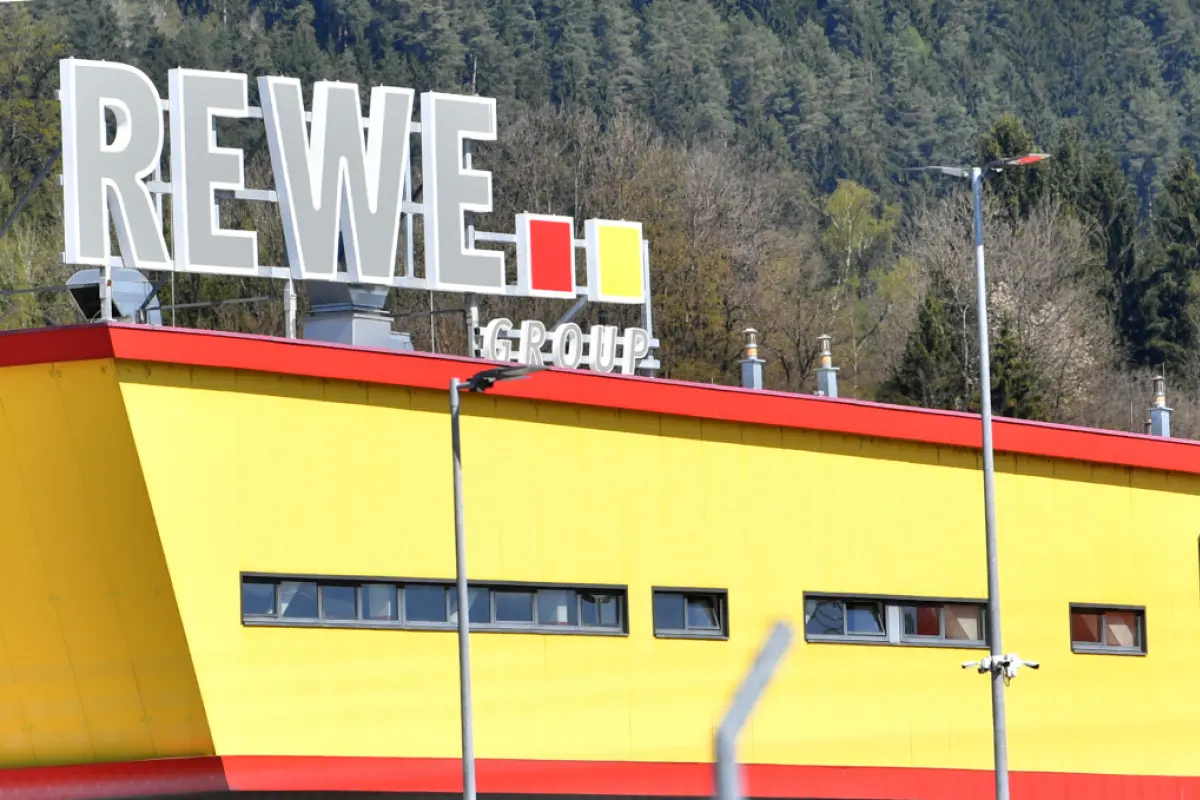 Übernahme von Lebensmitteleinzelhandel-Flächen nicht BWB gemeldet