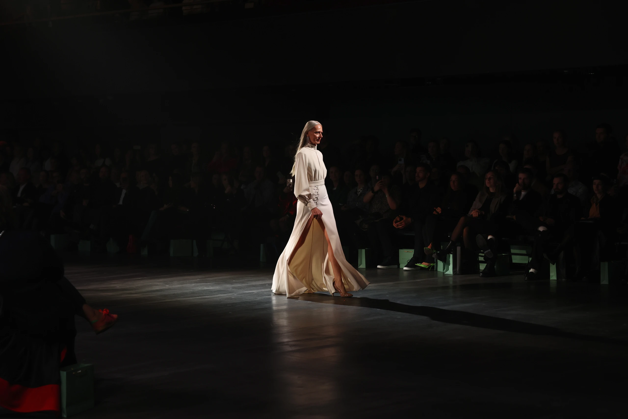 Frau Fashionweek Catwalk