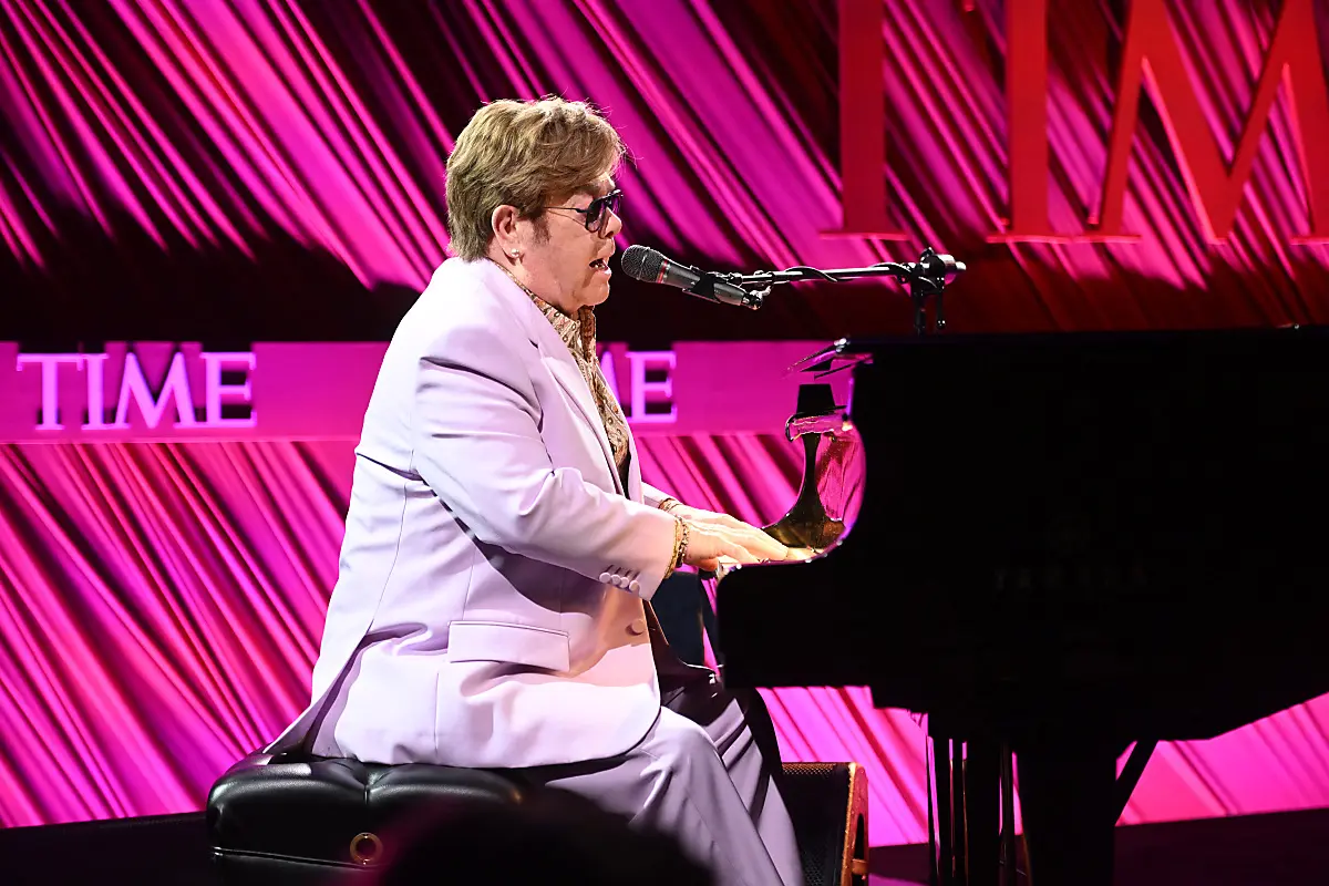 Elton John kommt mit neuem Album im April