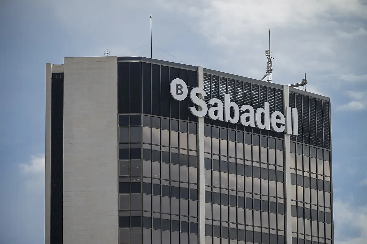 Zweitgrößte Bank Spaniens versucht eine feindliche Übernahme