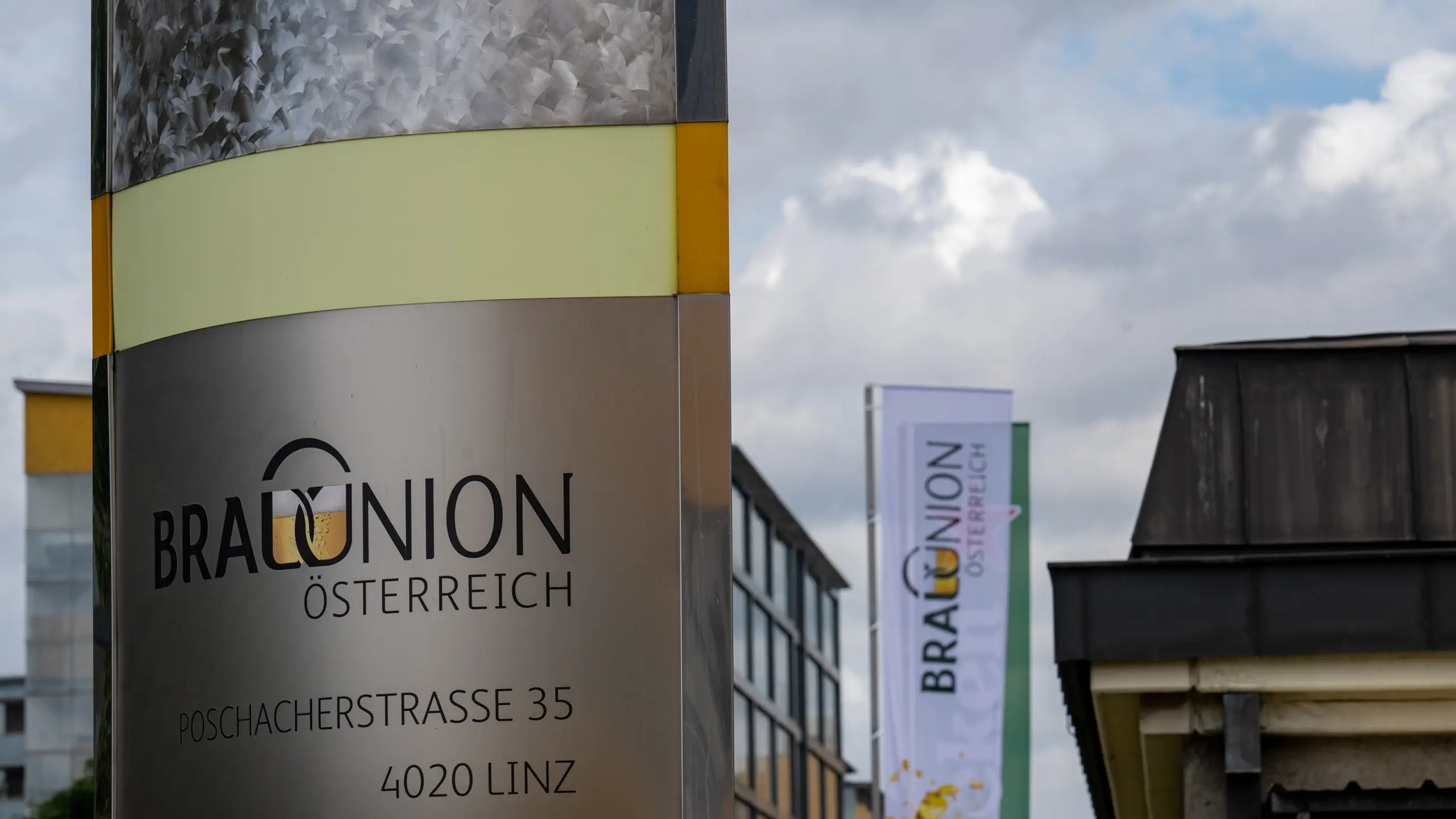 Außenansicht der Firmenzentrale der Brau Union in Linz