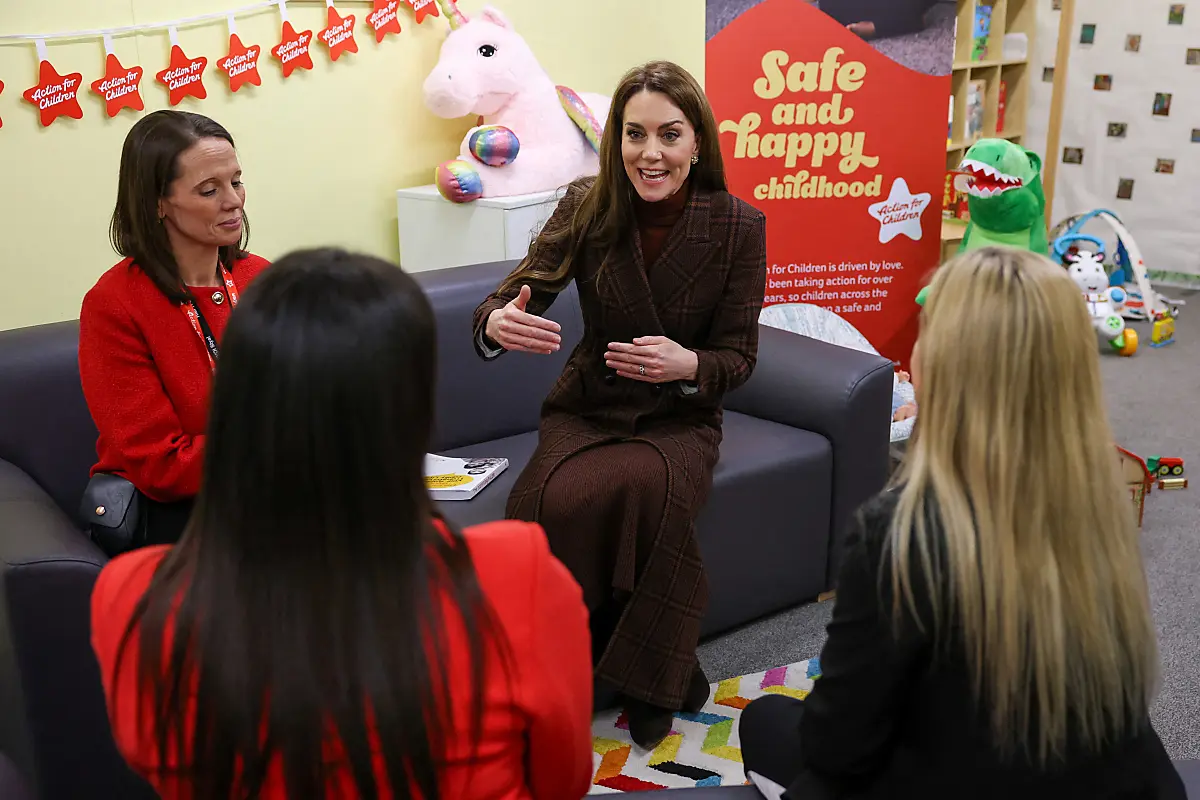Kate im Mutter-Kind-Zentrum für inhaftierte Mütter