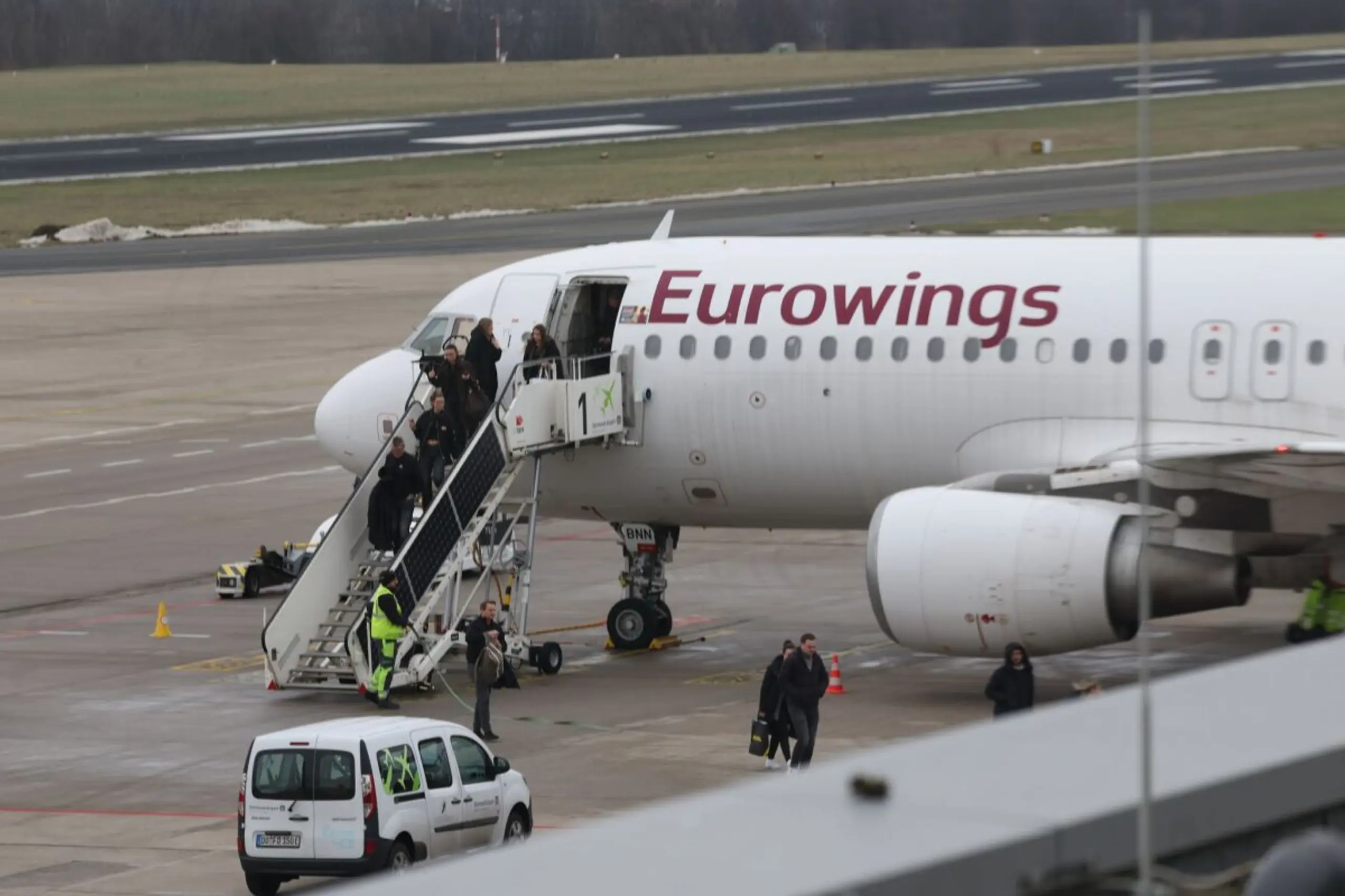 Reisepakete zunächst für Eurowings-Kunden