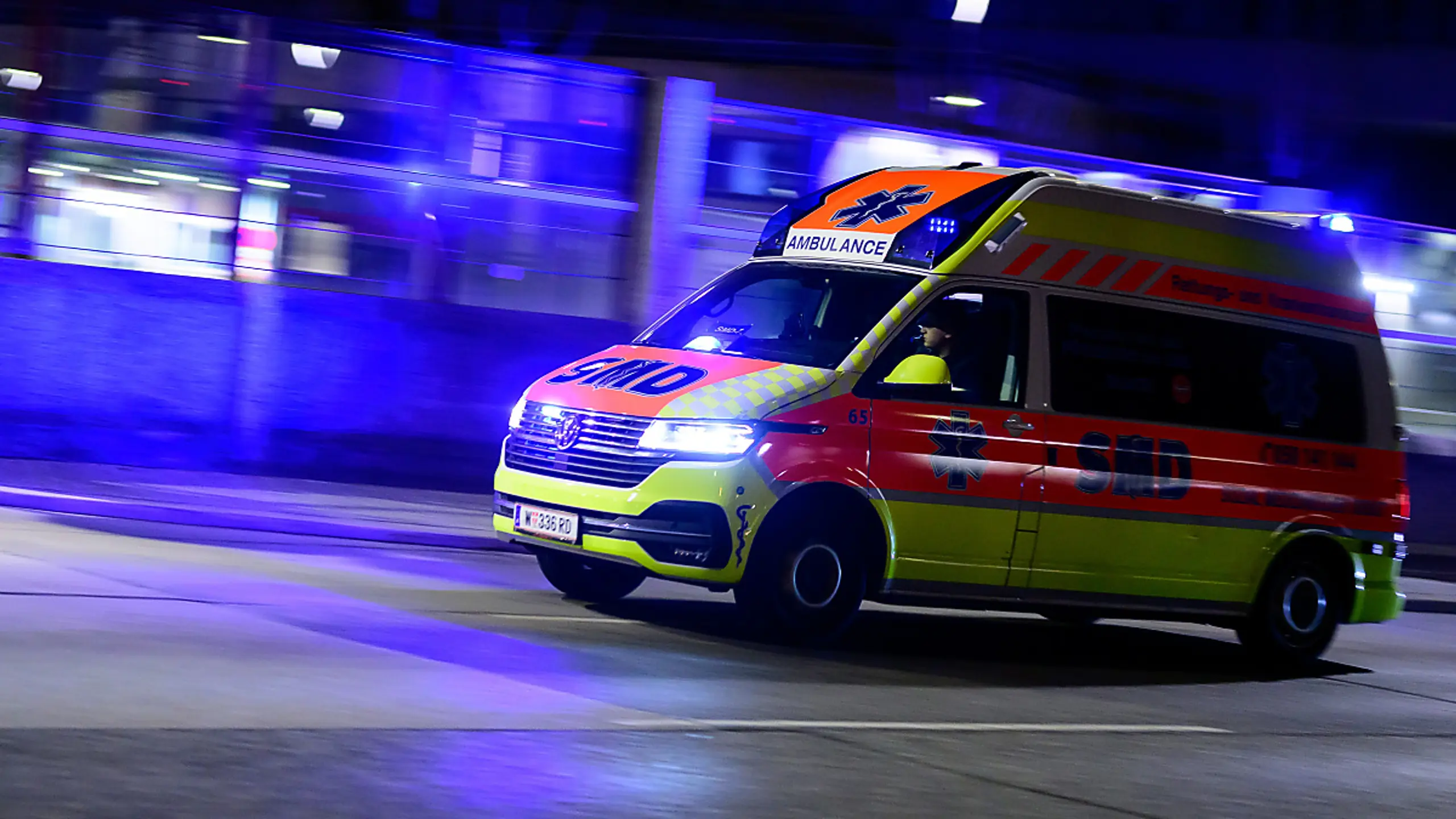 Die Rettung brachte die Frau in ein Spital