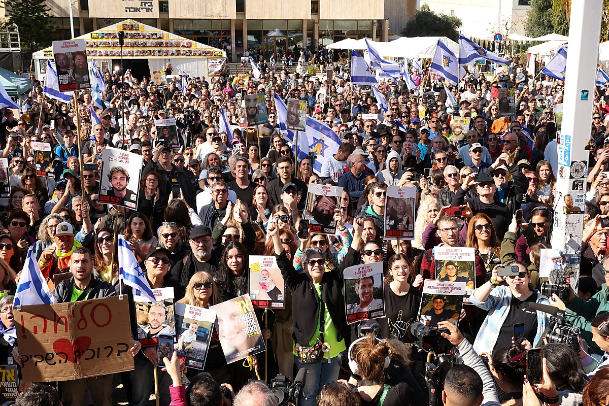 Zahlreiche Menschen in Tel Aviv erwarteten Freilassung