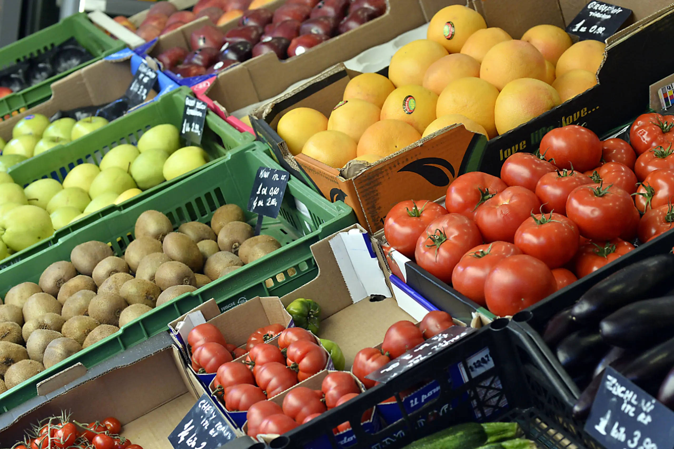 Ausgewogene Ernährung mit viel Obst und Gemüse ist der Schlüssel