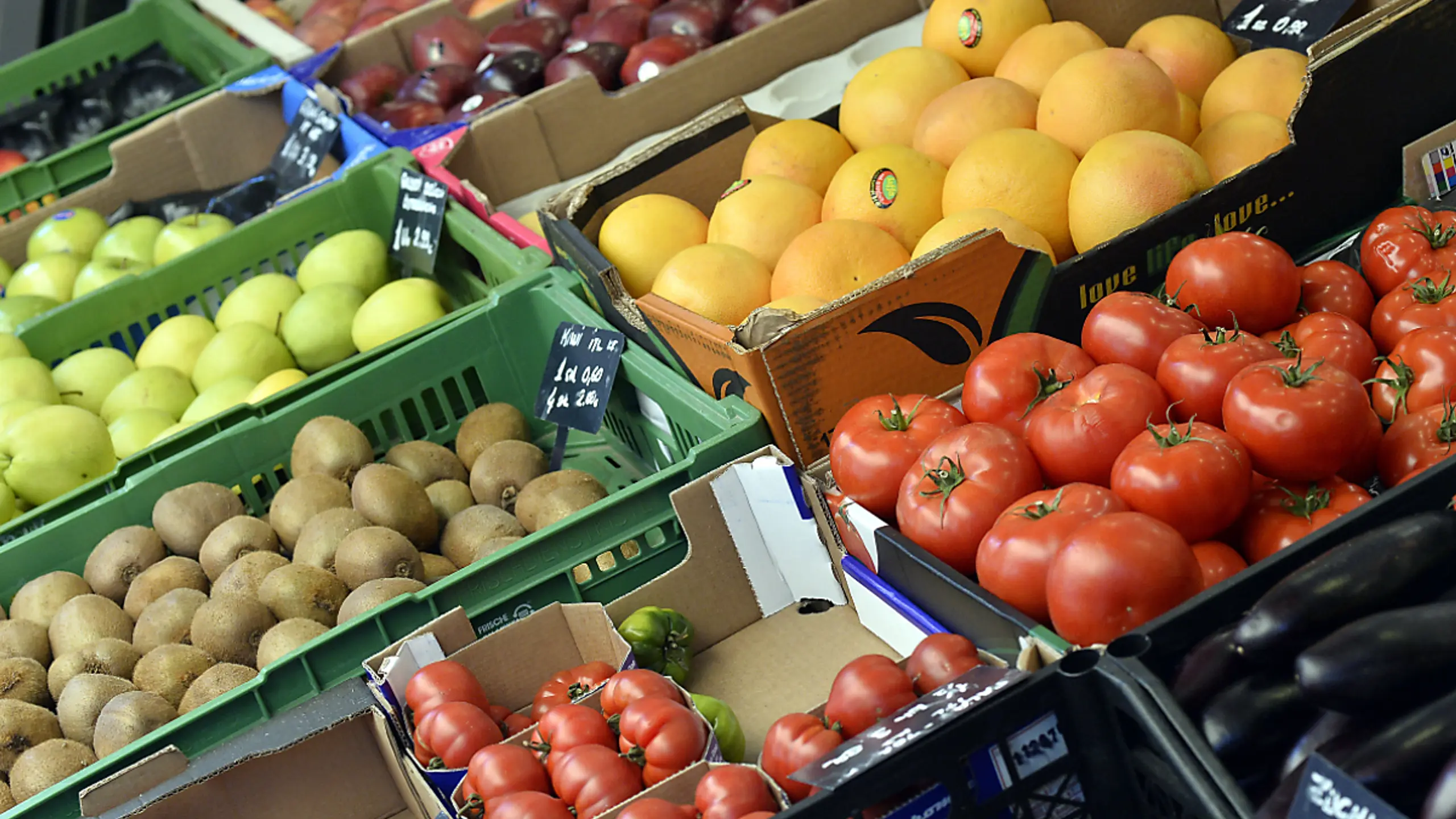 Ausgewogene Ernährung mit viel Obst und Gemüse ist der Schlüssel