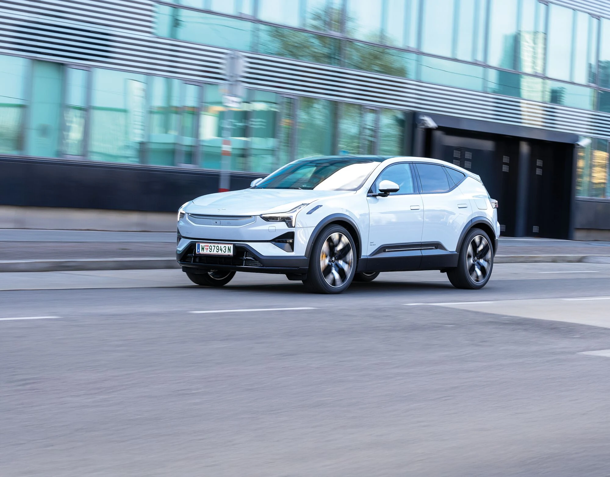 Test Polestar 3 LRDM