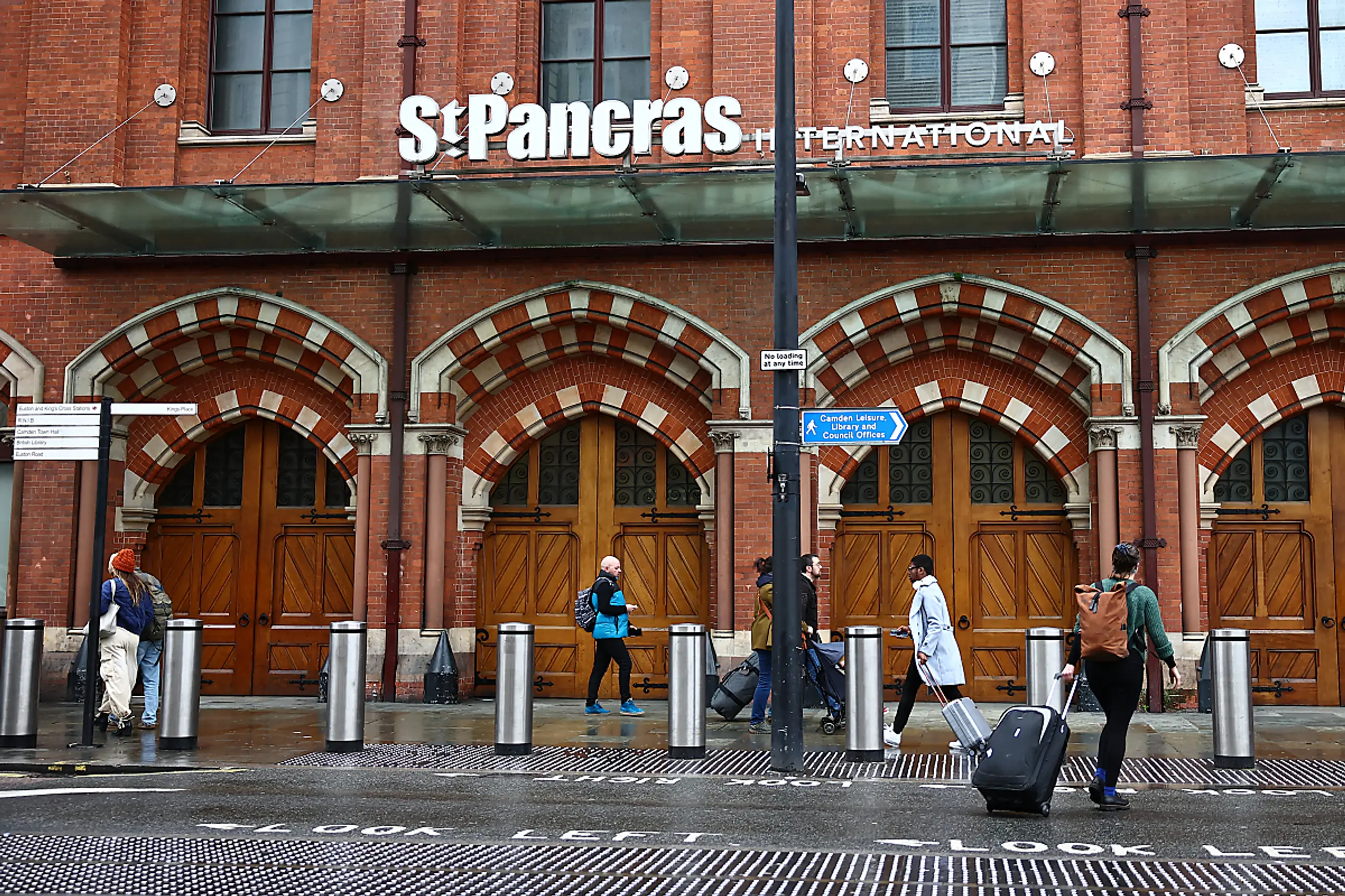 Int. Bahnhof St Pancras in London soll ausgebaut werden